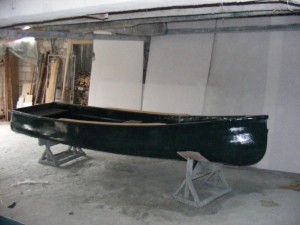 Canoe din fibra de sticla de vanzare lungime 4.50 